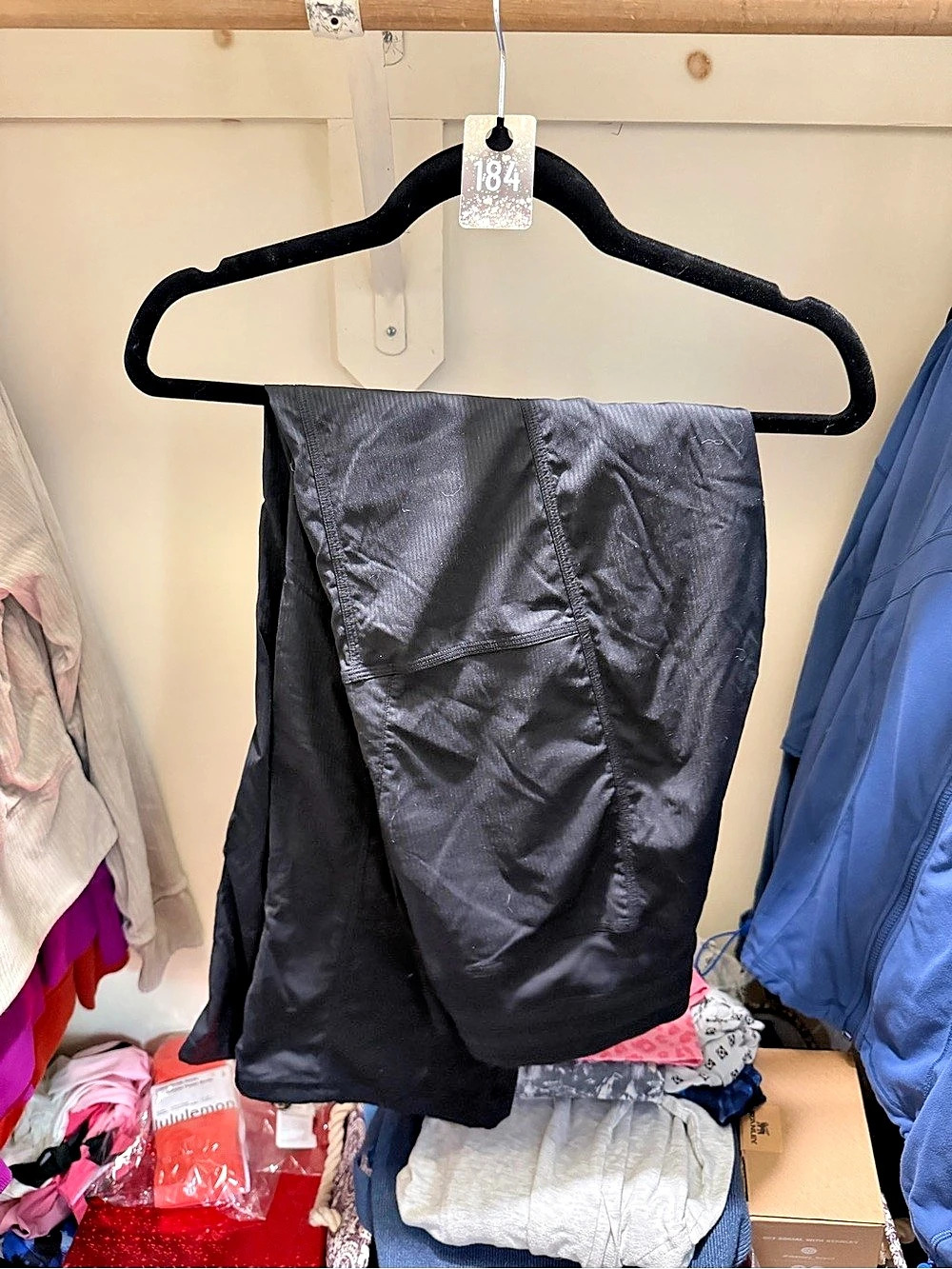 184- lululemon Women's Black Dance studio Size 8